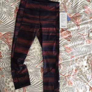 Lululemon new with tags, Pace Rival Crop, 4